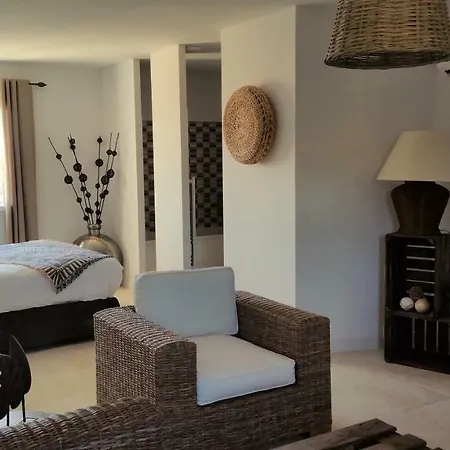 Le Clos D'uzes - 3* Uzes