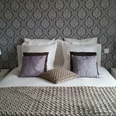 Le Clos D'uzes - Bed & Breakfast 3*