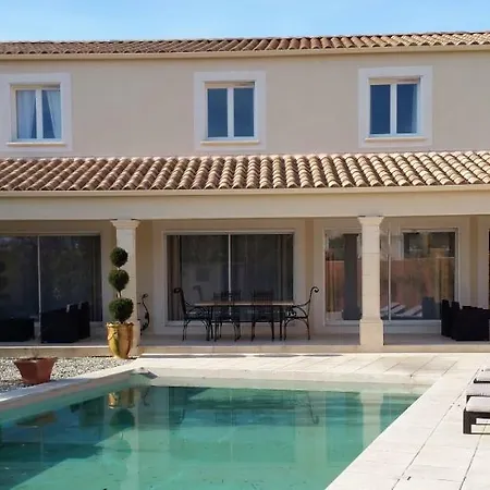 Le Clos D'uzes -