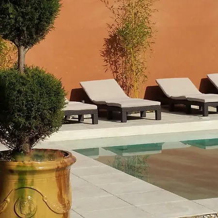 Bed & Breakfast Le Clos D'uzes - 3*
